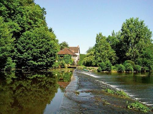 Saint-Hilaire-sur-Benaize House | Willow Cottage