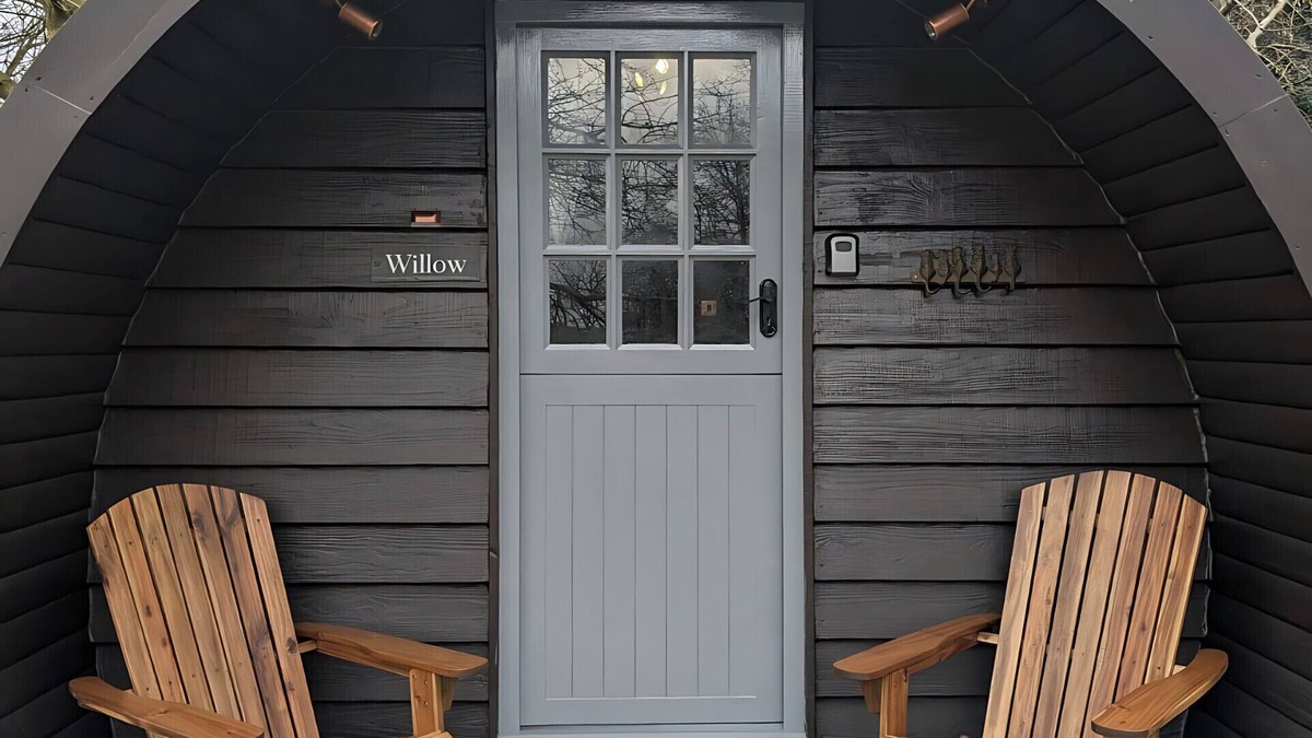 Woolhope Ski Chalet | Willow Glamping Pod