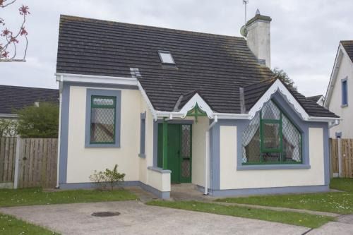 Rosslare House | Willow Grove Holiday Homes No 4 by Trident Holiday Homes