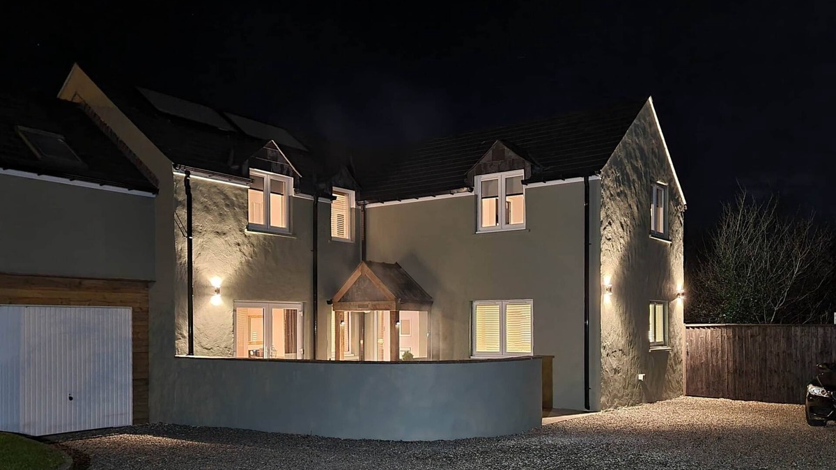 Wolf's Castle House | WILLOW LODGE - Wolfscastle