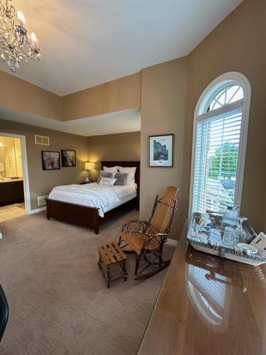 Port Perry Bed & Breakfast | Willow Pond Satellite B&B