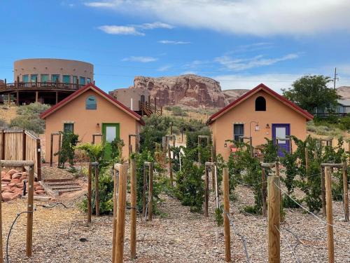 Bluff House | Willow Street Cottages