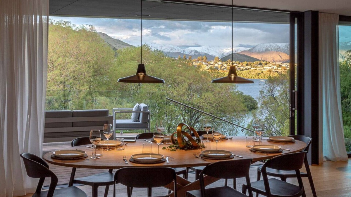 Kelvin Heights House | Willow Waters | Lakeside luxury with all day sunshine & fantastic outdoor living