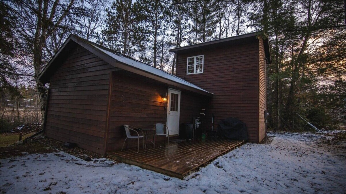 Phillips Cabin | Wilson Flowage Cabin | Sauna | Fire Pit | Kayaks