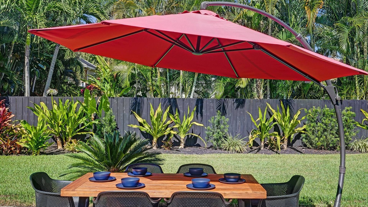 Oakland Park House | Wiltons Garden Getaway. Walk to Wilton Dr. BBQ