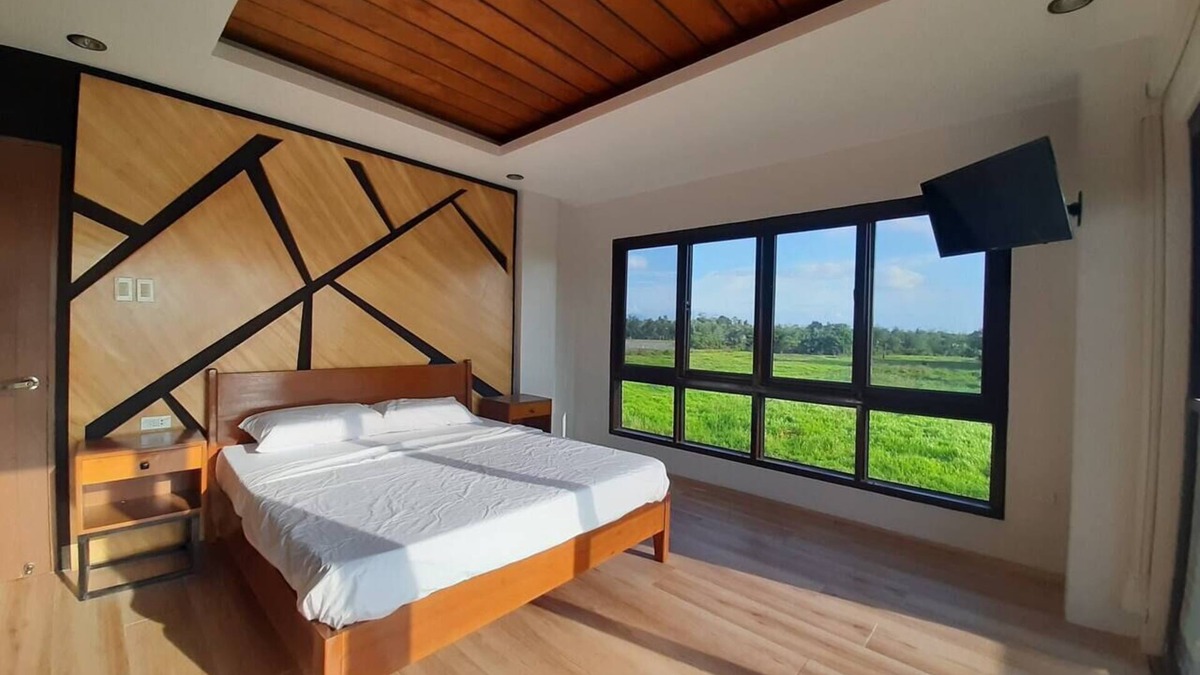 Pili Apartment | Winch Unit 1~ Room in Amazing House, next to CWC