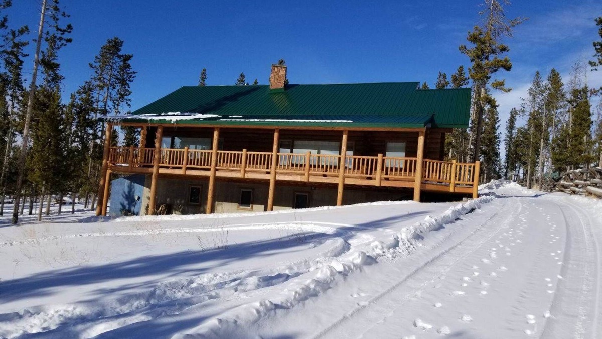 Dubois Cabin | Wind River Country/Yellowstone retreat at Spruce Lodge