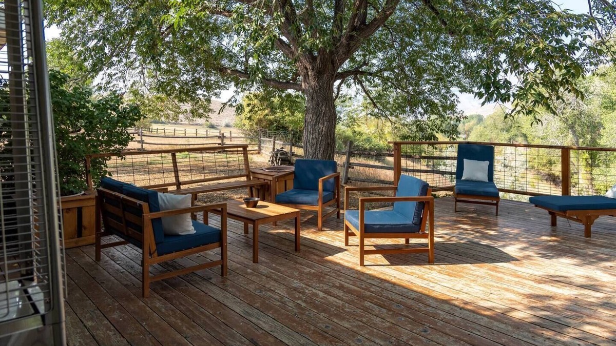 Lander House | Wind River Place - with Hot Tub, Mountain views!