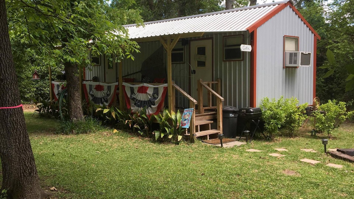 Lufkin Cabin | Windmillhill Cabin .
