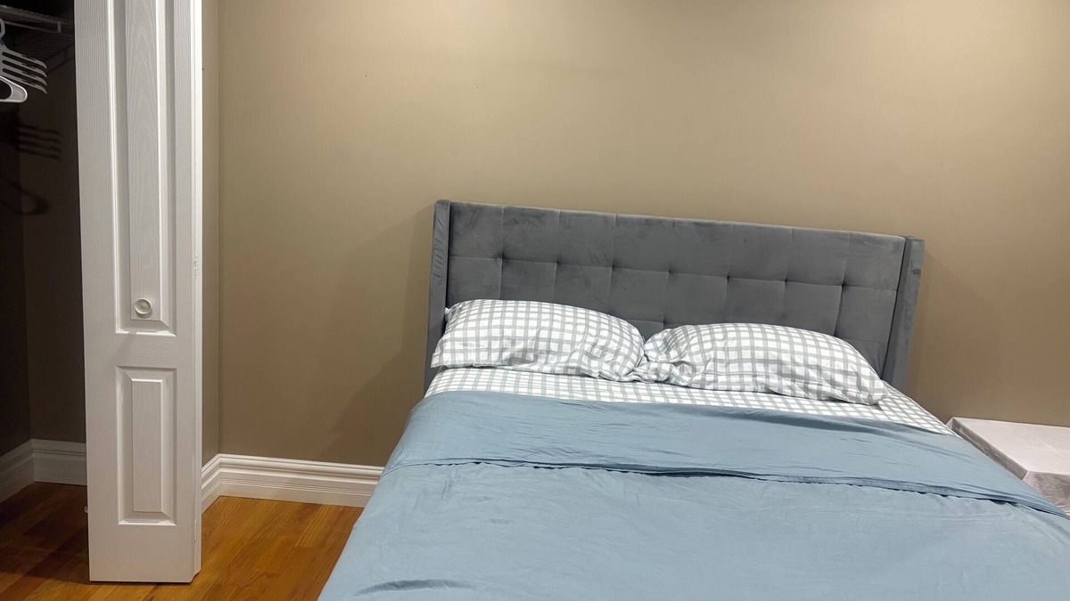 Woodslee House | Windsor Home Room 3