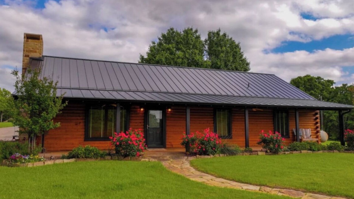 Myra Cabin | Windwalker elite cabins and events experience tranquility in this 3BDR 2BTH