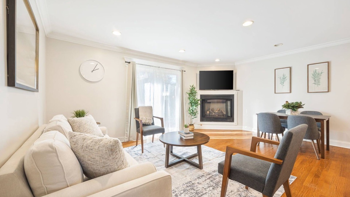 Arlington Heights House | Windy City Welcome