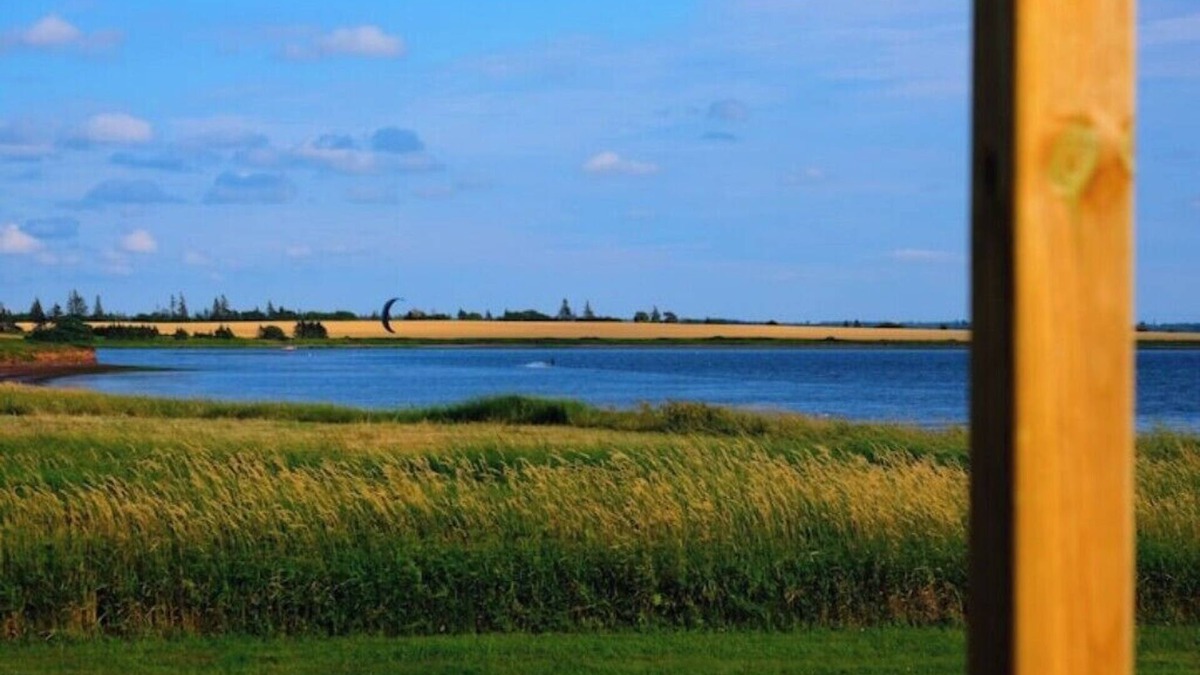 Hamilton Cottage | Windy Dreams: an idyllic, cozy seaside PEI cottage