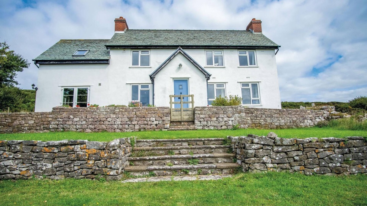 Crynant House | Windy Walls - 3 Bedroom Holiday Home - Rhossili