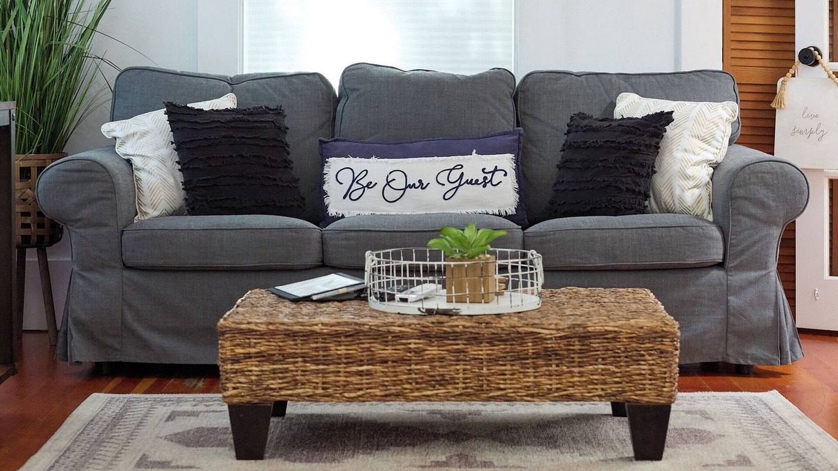 Santa Rosa Cottage | Wine Country Cottage in downtown Santa Rosa, CA