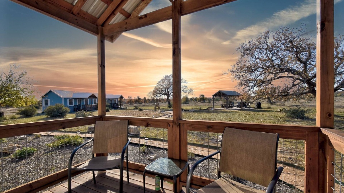 Fredericksburg Cottage | Wine Country Cottage With Scenic Hill Country Views