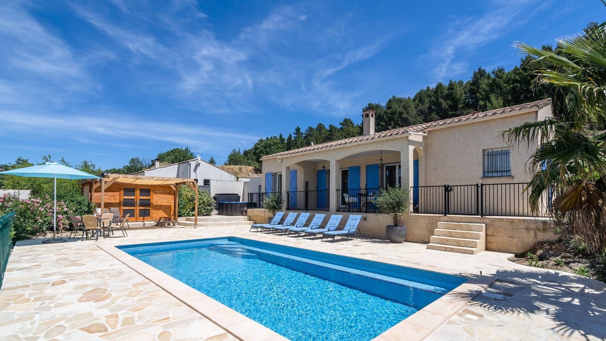 Felines-Minervois Villa | Wine Country Family Villa