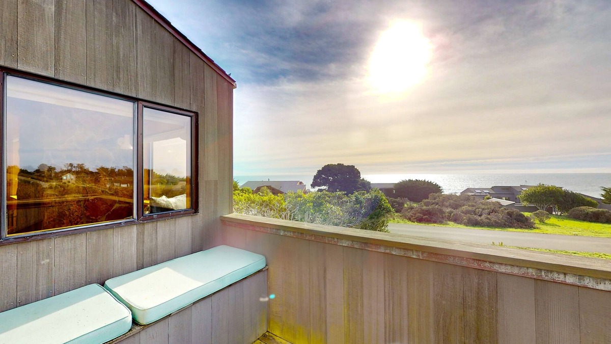 Sea Ranch House | Wine country retreat with pool, sauna, & ocean views - near beach - dog-friendly