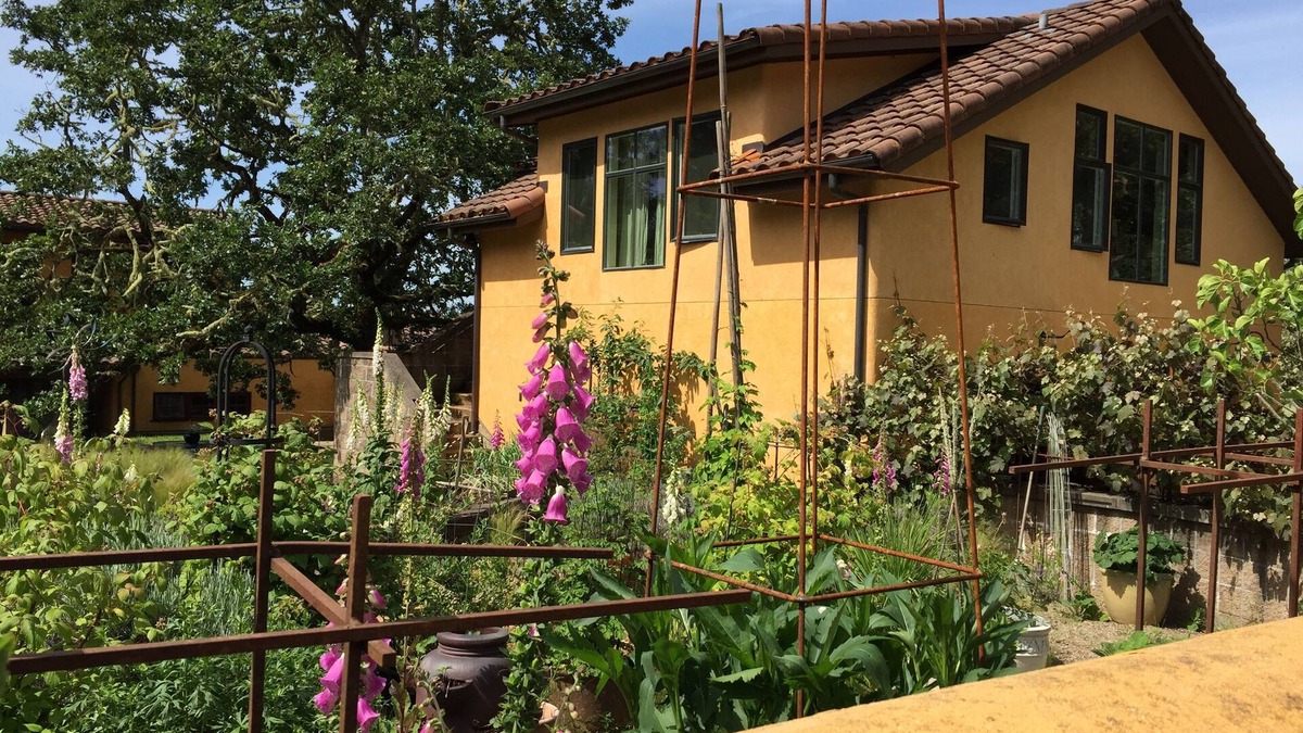 Eugene House | Wine Country Villa Guest House