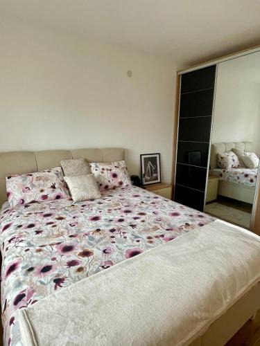 Petrovaradin Apartment | Wine story