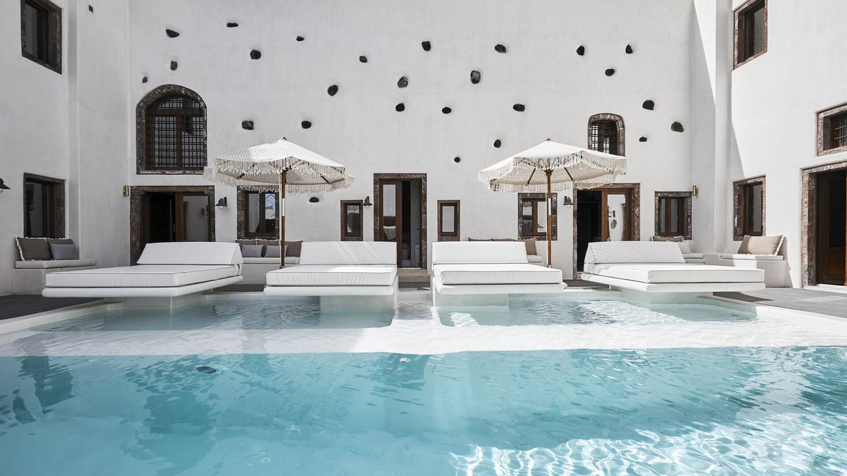 Fira Hotel | Winery Hotel 1870