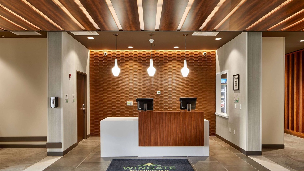 Hurricane Hotel | Wingate by Wyndham Hurricane WV