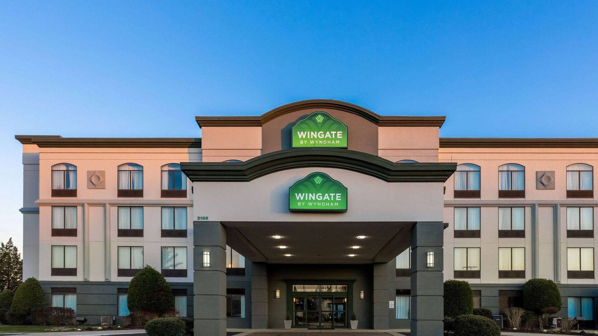 Norma Hotel | Wingate by Wyndham Vineland/Millville