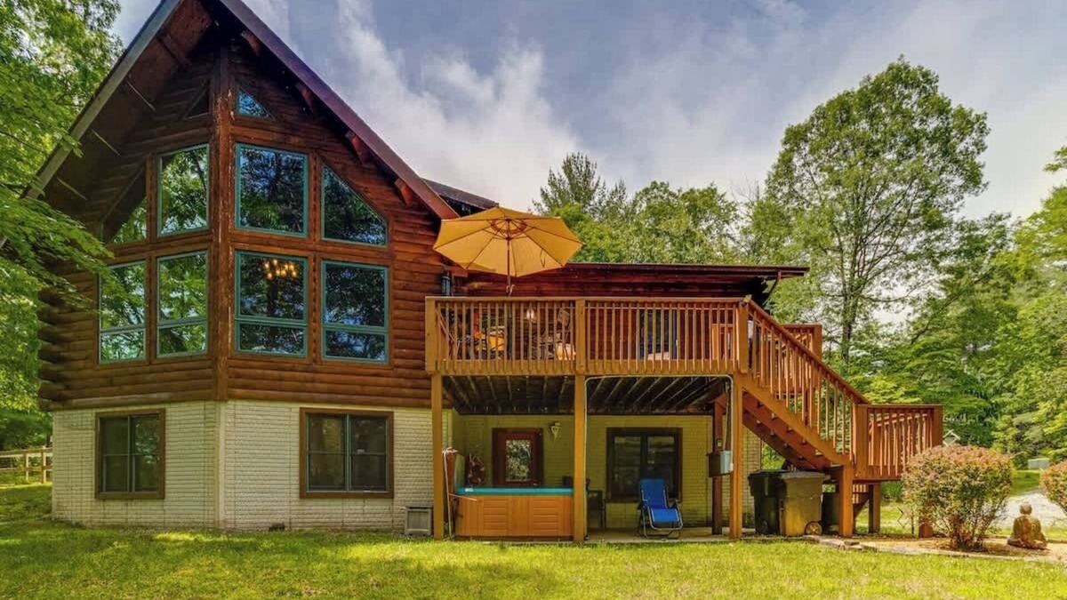 Keedysville Cabin | Wingspan Cabin Summar