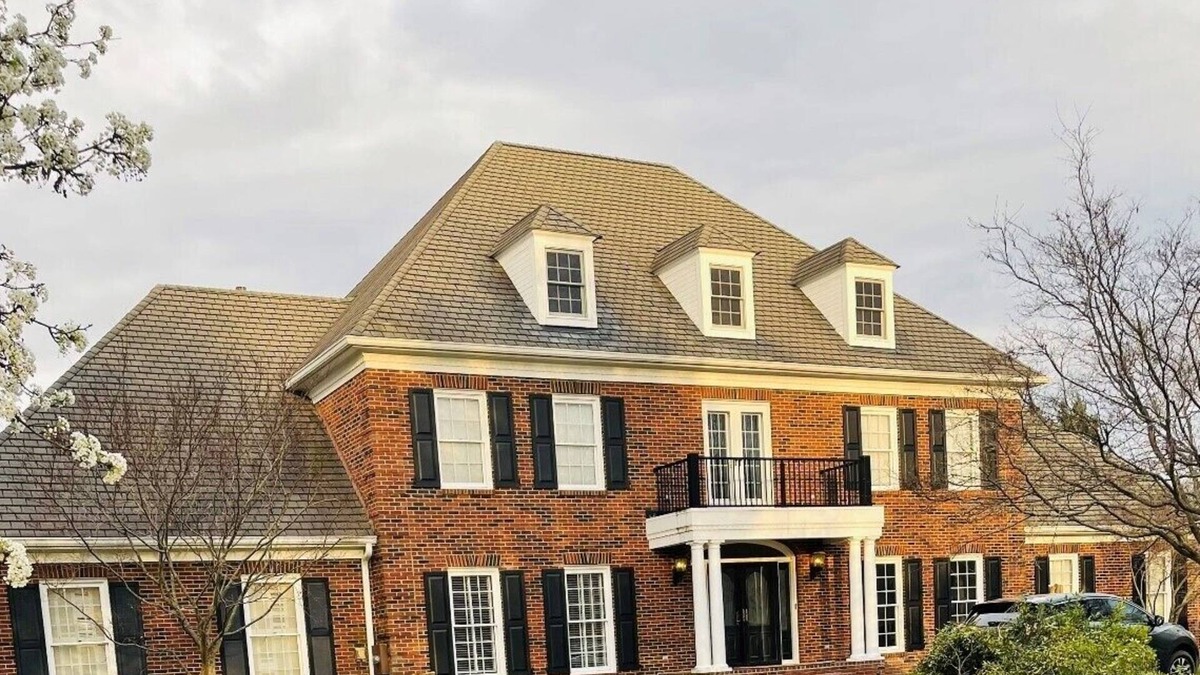 Prospect House | Winner's Circle Derby Mansion
