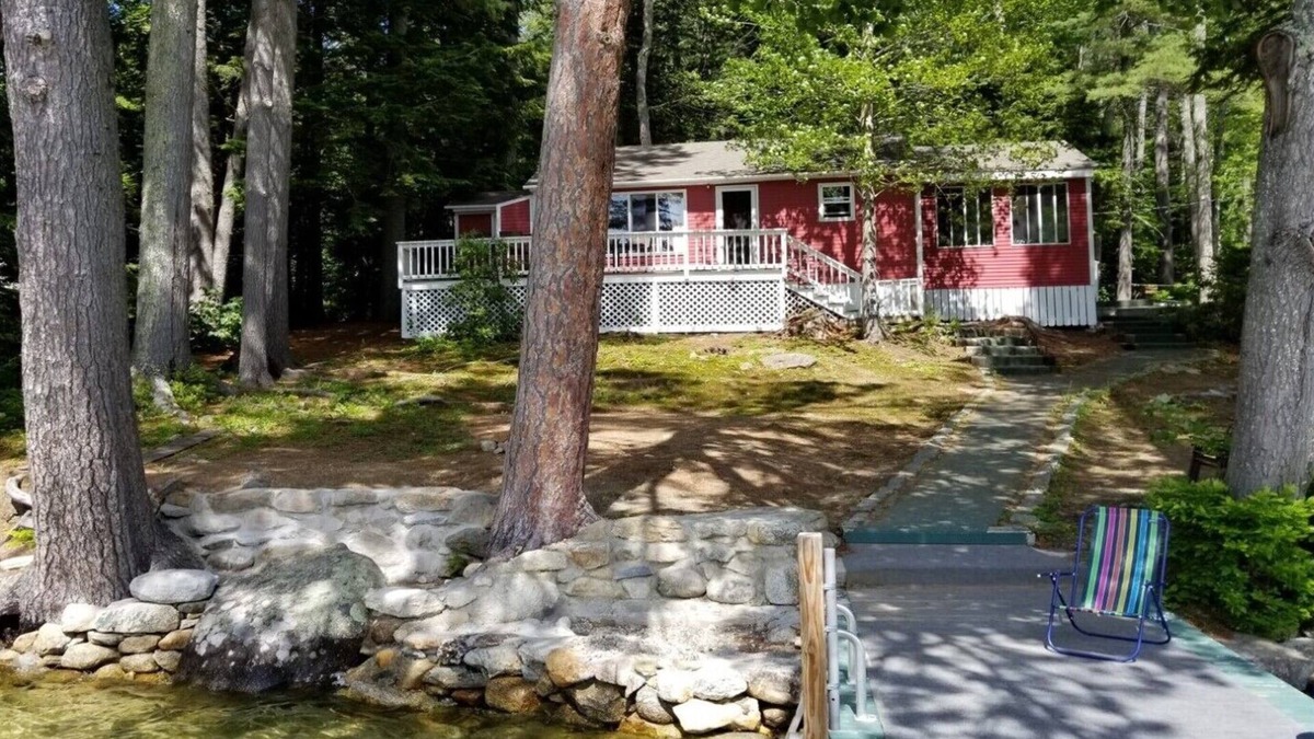 Alton House | WINNIPESAUKEE WATERFRONT Roberts Cove, Alton