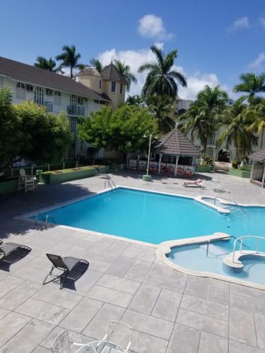 Ocho Rios Apartment | WINS On The Beach (@ Sandcastles Resort)