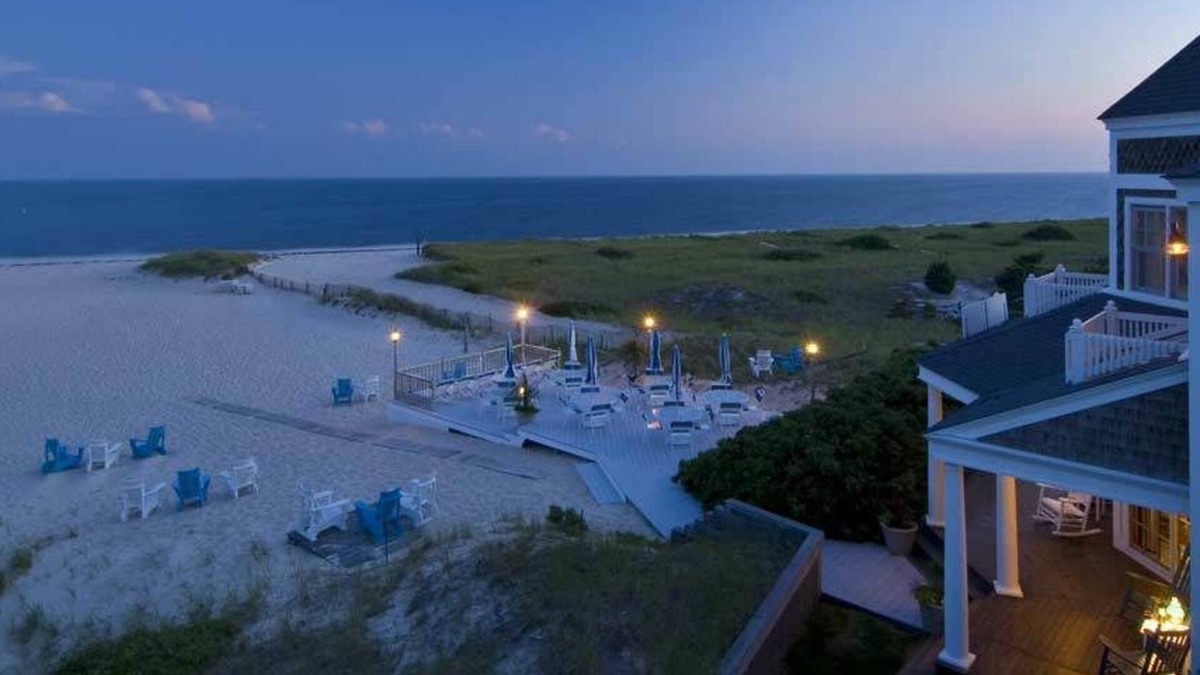 Harwich Port Bed & Breakfast | Winstead Beach Resort