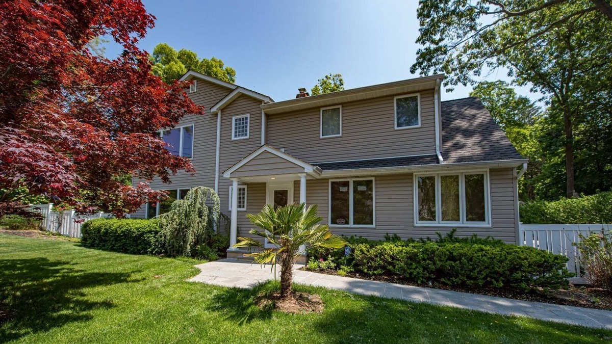 Wading River House | Winter Deal! Herod Point Hideaway: Near Beach, Pool, Hot Tub