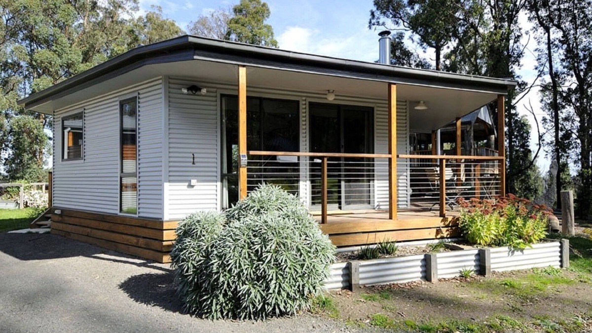 Kinglake Cottage | Winter Lights Cottage - Karma Kinglake