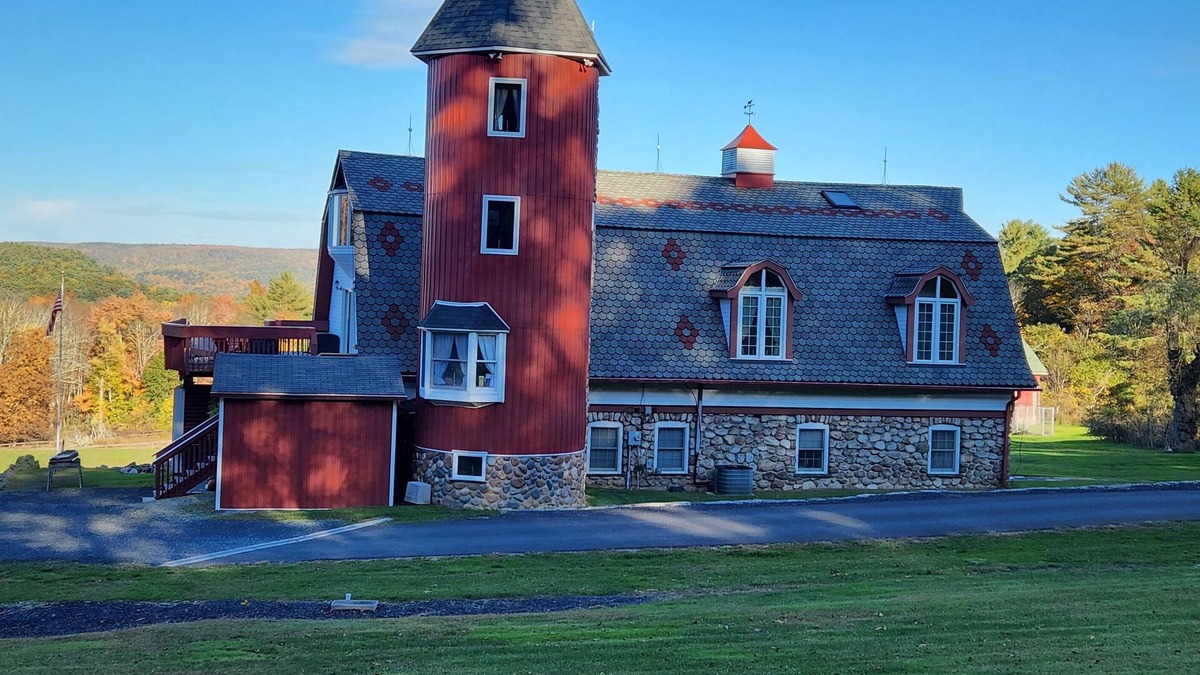 Cuddebackville House | Winter Price Drop!
