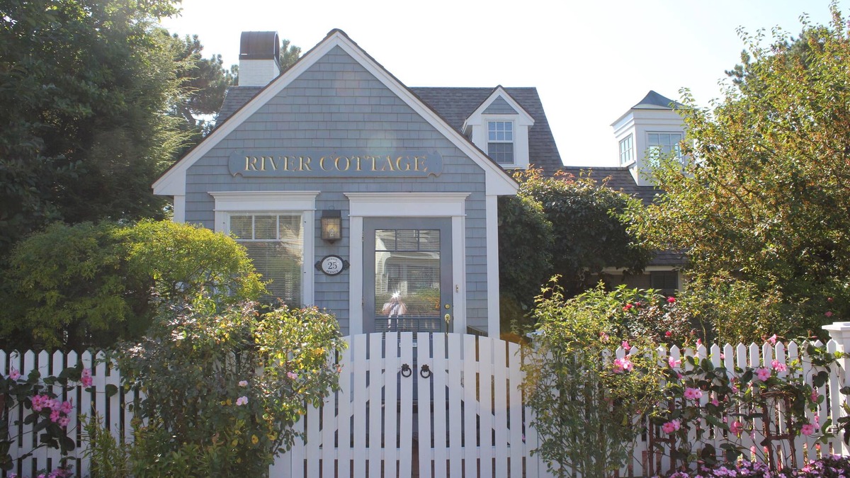 Kennebunkport Cottage | Winter Renovation for 2025 Waterfront The Heart Of Kennebunkport Dock Square!