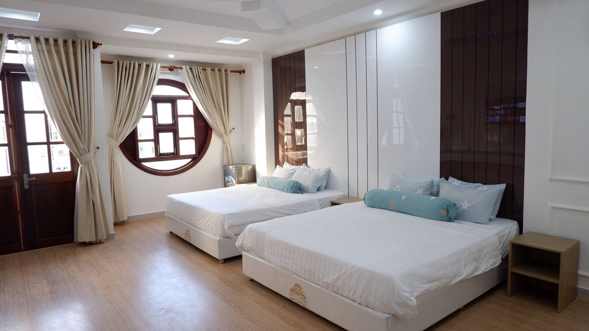Ninh Kieu House | Winter Spring Homestay Center