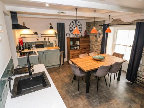 Mevagissey House | Winterbrook Cottage