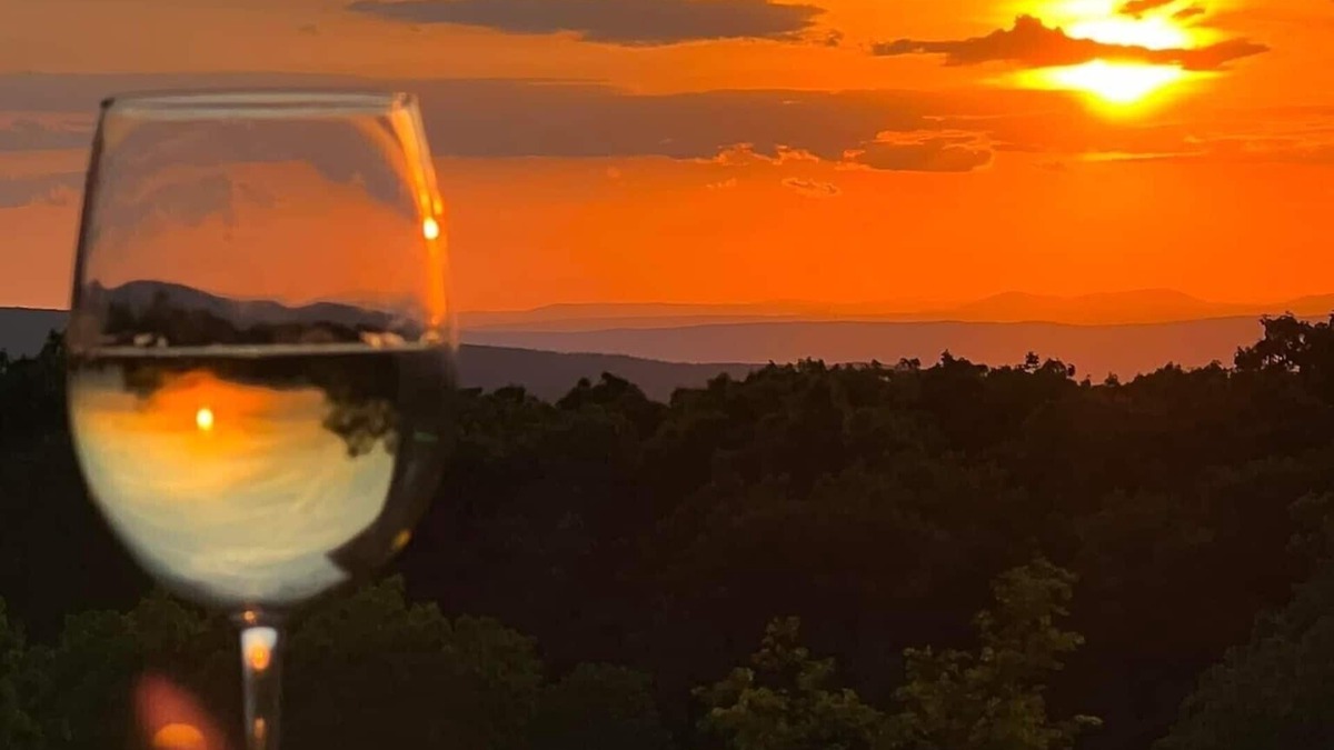 Nellysford Condo | Wintergreen. Sunset Vista Villa - Sea of Mountains