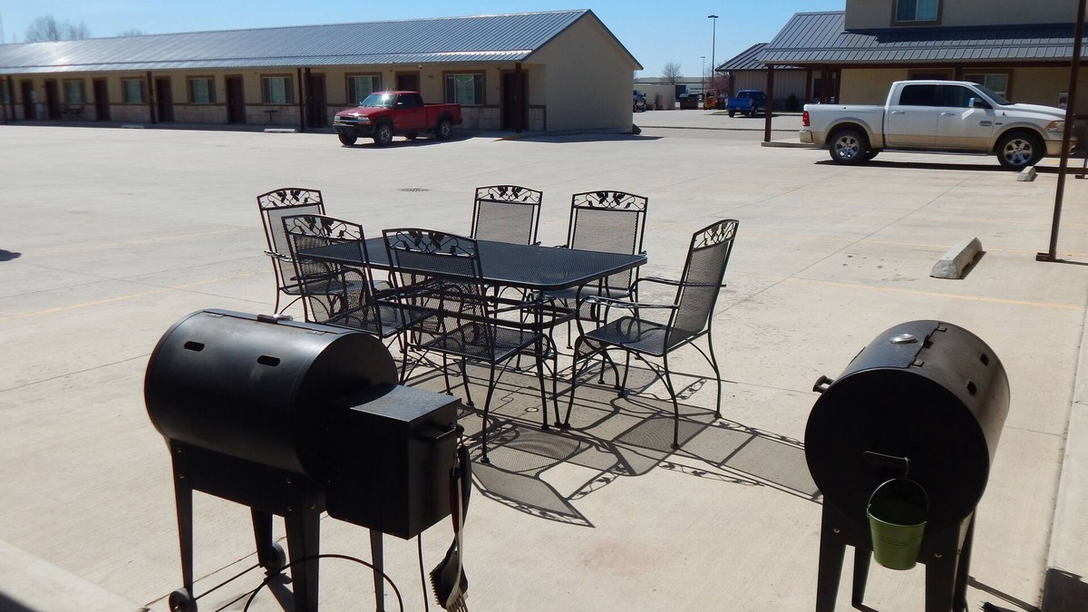 Williston Hotel | Winterton Suites
