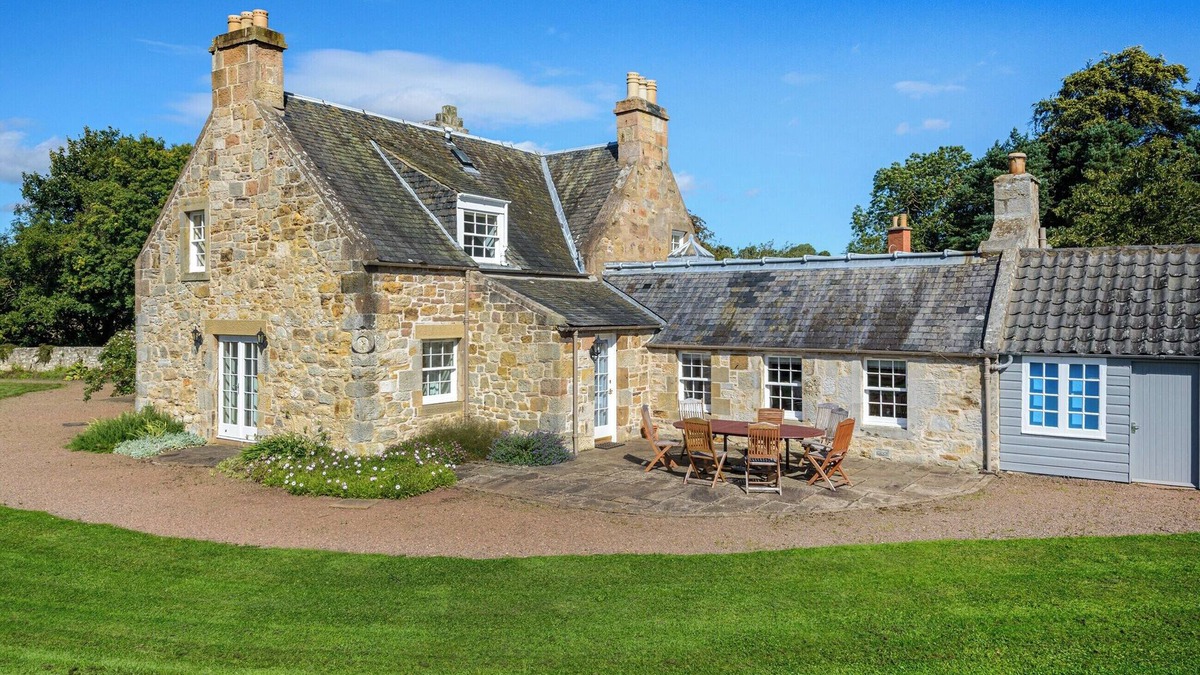 Pencaitland Cottage | Winton Cottage - UK50380