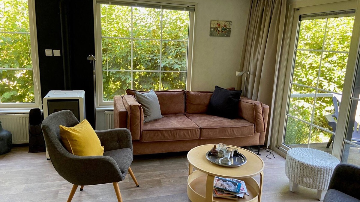 Hippolytushoef House | Wiringherlant by Interhome