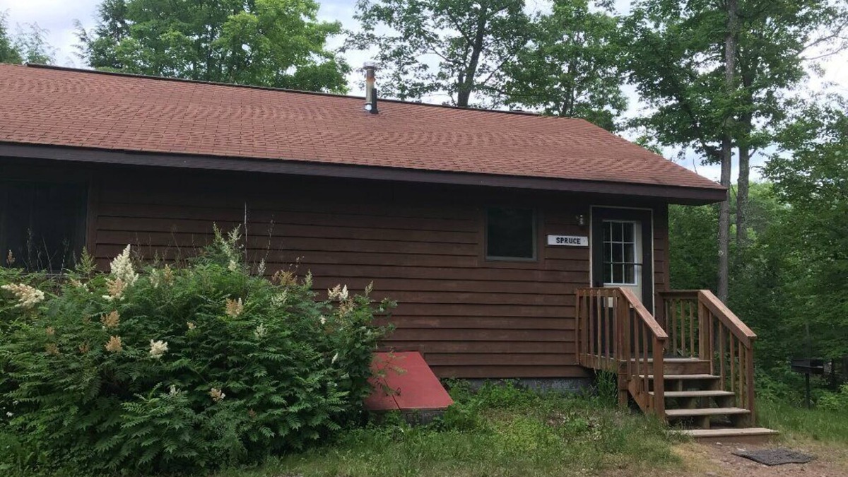 Lac du Flambeau Cabin | Wisconsin Northwoods Lakeside Cabin w/private dock. 394-acre lake! Pet Friendly!