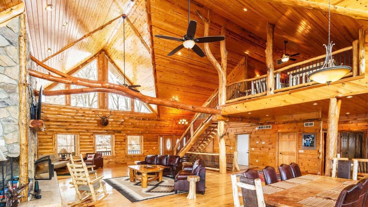 Cassville House | Wisconsin Property | 2 Luxury Lodges | Sleeps 31