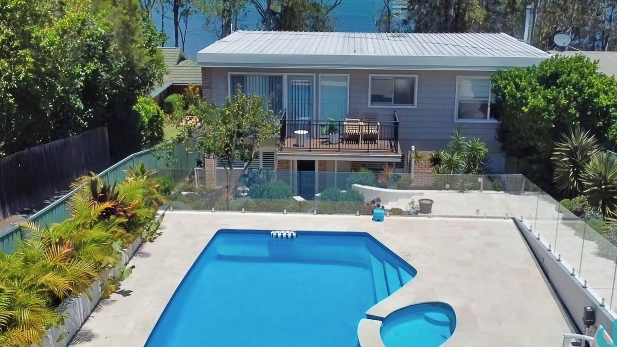 Brightwaters House | WishStay Waterfront Luxury Retreat,- private pool