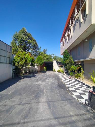 Rinding Batu House | Wisma Samrat