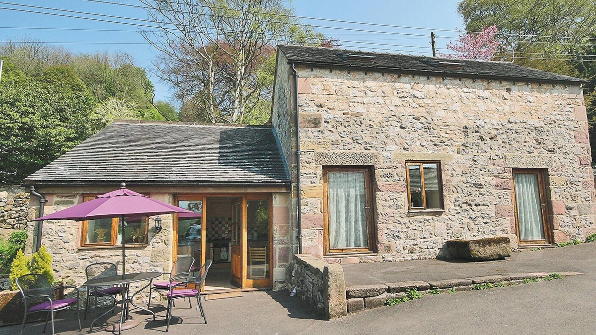 Bonsall Cottage | Wisteria Cottage - E5387