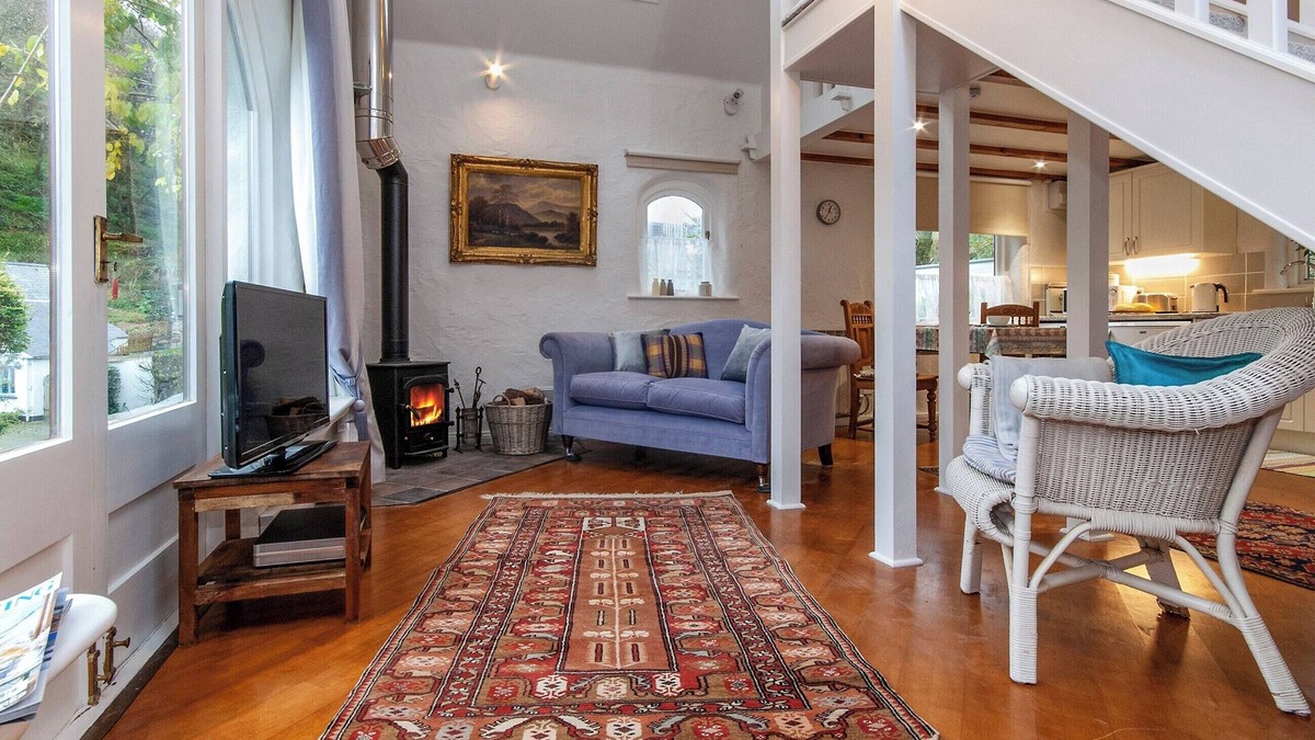 Fishguard Cottage | Wisteria Lodge - QC1677