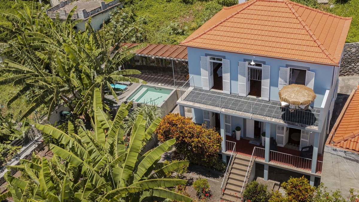 Sao Pedro Villa | With secret garden and pool - Villa Quebra Costas