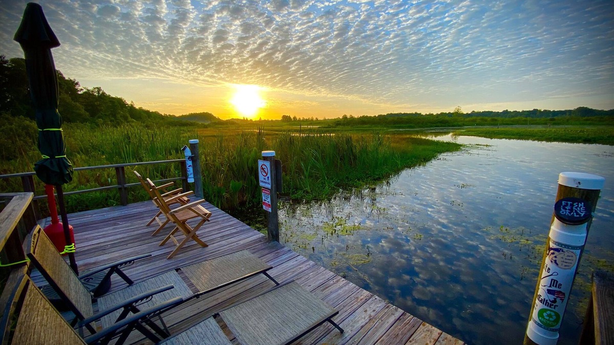 Citrus Springs House | 🎣Withlacoochee Riverfront Retreat🦆A-Frame/Boardwalk/Dock/Hot-Tub🐊